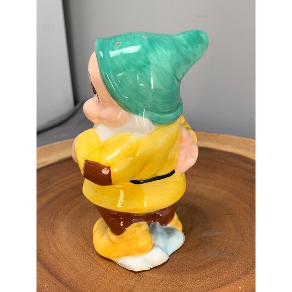 Vintage Treasure Craft Snow White Bashful Dwarf Salt & Pepper Shaker - Picture 5 of 10